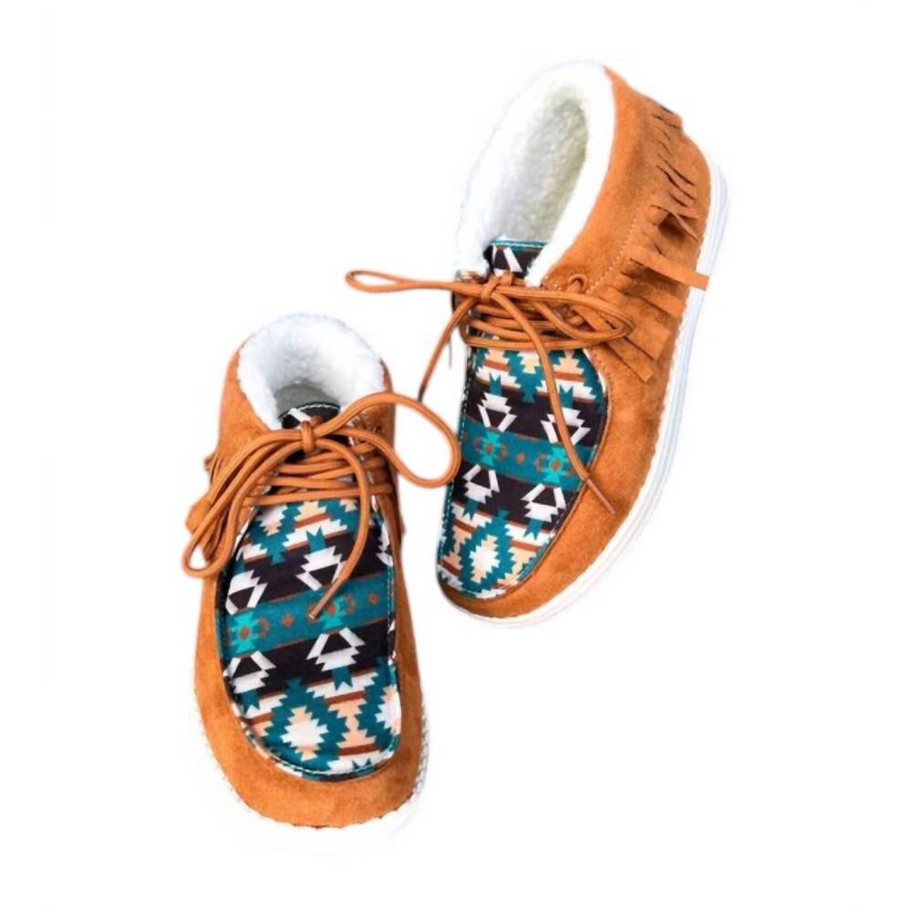 NEW ROWDY CROWD women's mesquite moccasins in aztec